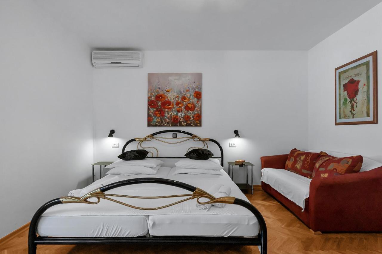 Guest House Lazeta Duće エクステリア 写真