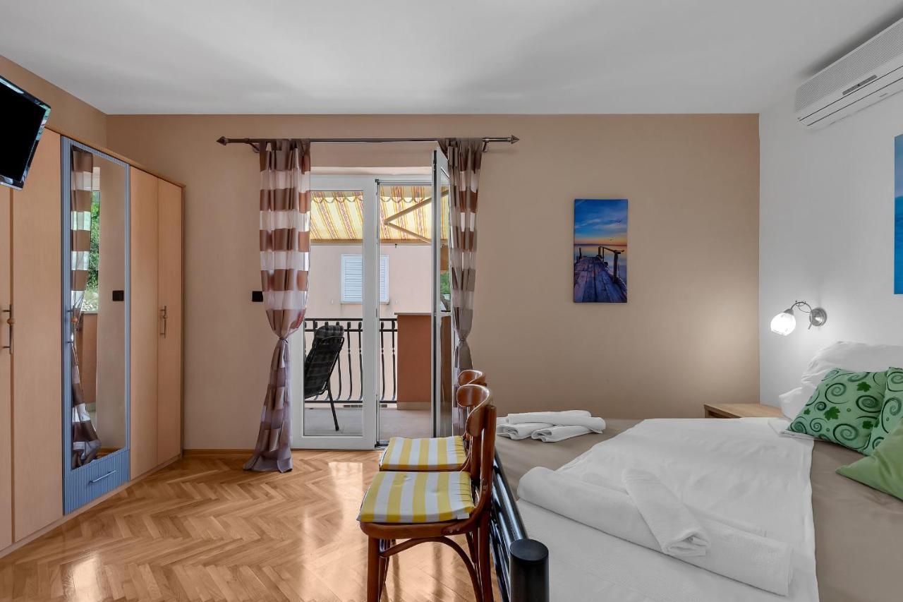Guest House Lazeta Duće エクステリア 写真