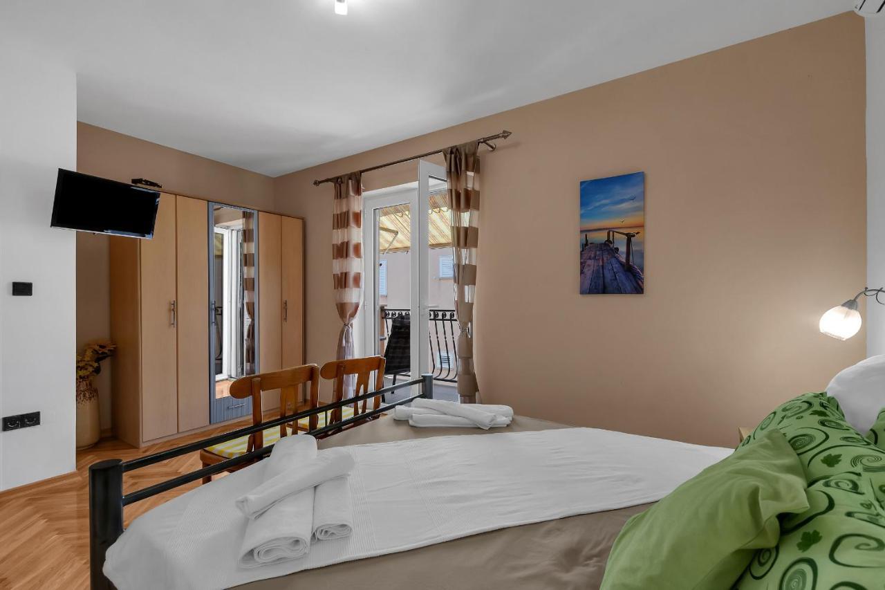 Guest House Lazeta Duće エクステリア 写真